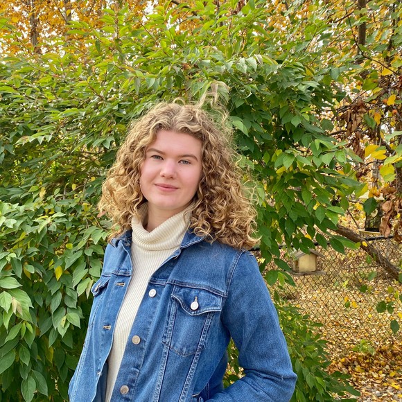 Meet your Posher, Madeline - Picture 1 of 1